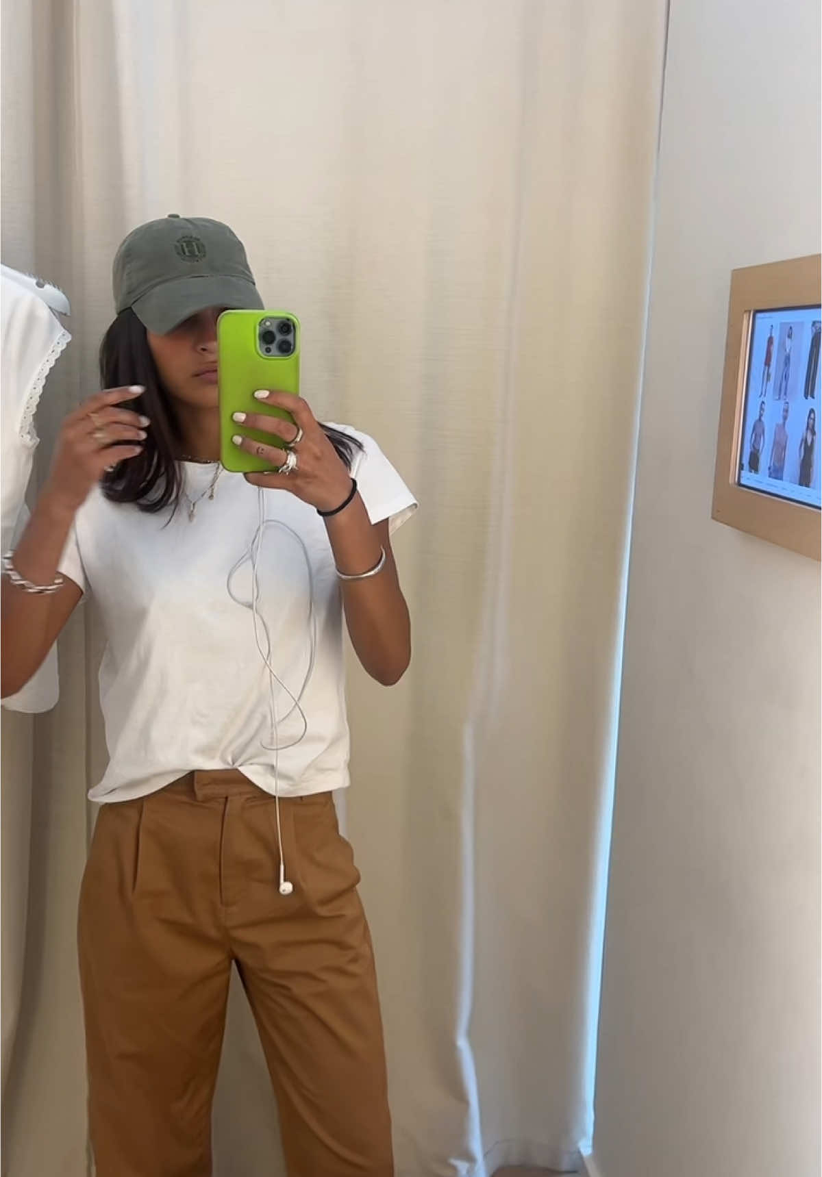 I hate filming myself in public but I tried lol