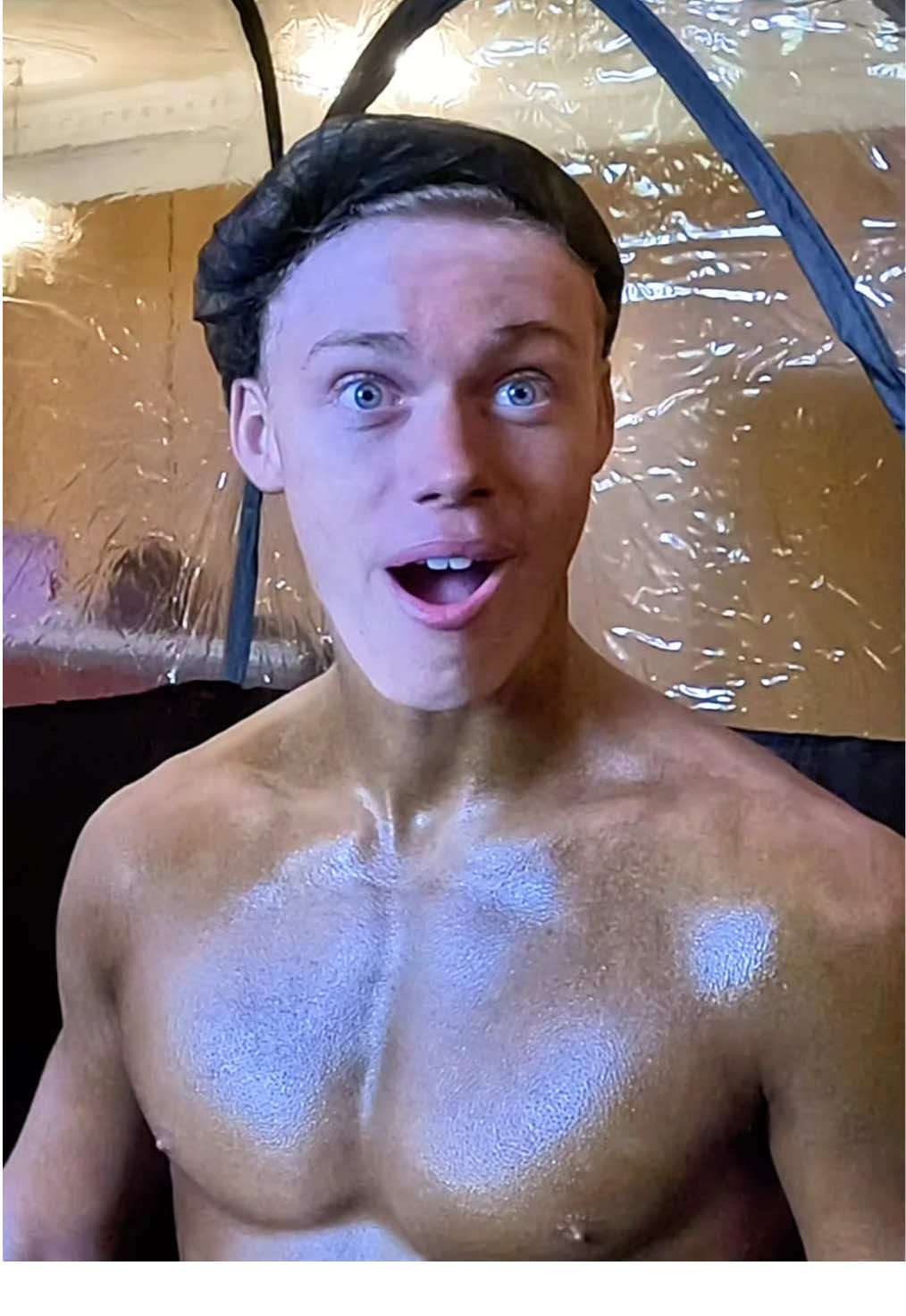 First spray tan!! 😳 #bodybuilder #tan #spraytan #showday #process 