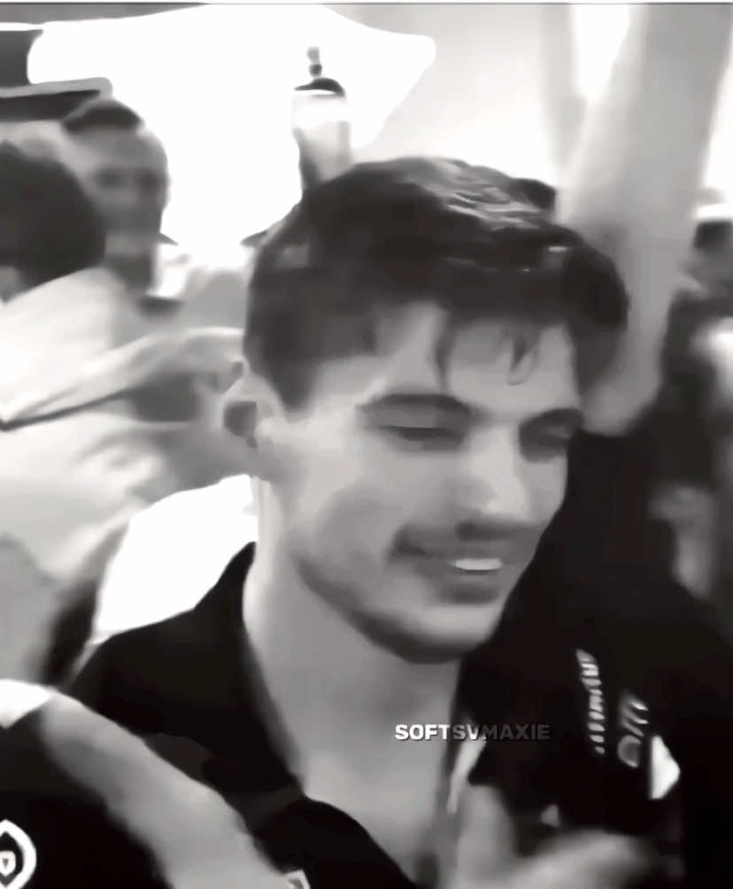 his gf filming while he was being manhandled by other men omfg #maxverstappen #maxverstappenedit #redbullracing #f1edit #f1edits #f1 #formula1 #mv1 #mv33 #fyp #foryoupage #xyzabc 