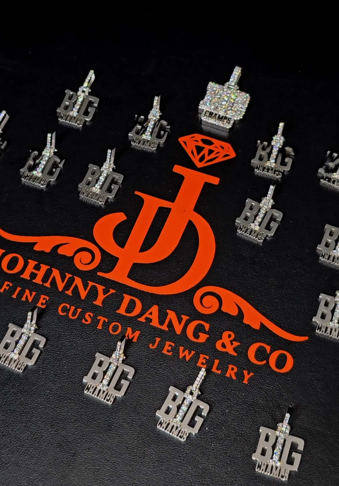 Big Champs only‼️ Whole team shining with custom pendants—built to win, made to flex. Lock in your squad’s piece today😤 To order: CALL or TEXT (832) 846-9669 or  DM us now. Serious inquiries only. www.johnnydangandco.com #JohnnyDang #IcedOut #CustomJewelry #Worldwide