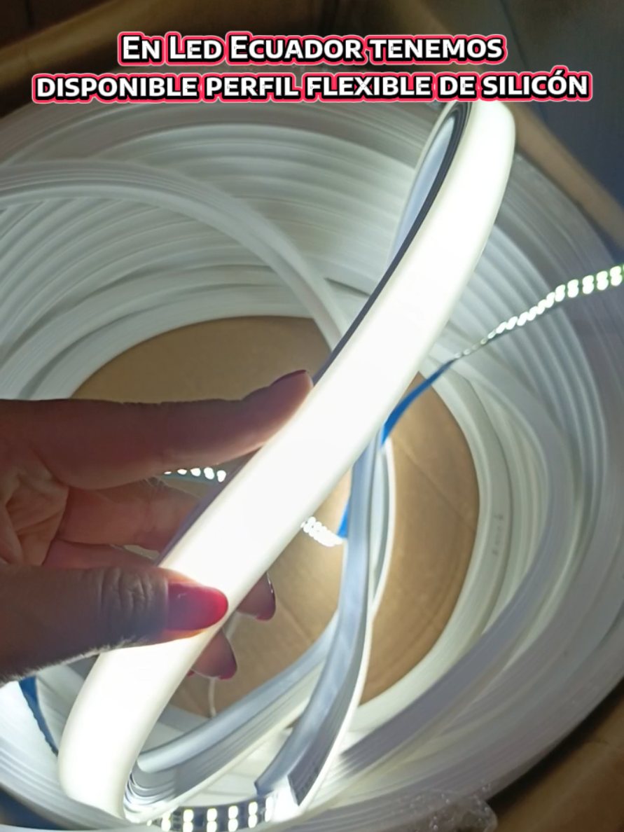 Perfil Flexible de Silicona  #decoracion #luzled #quitonorte #uio #quito #ledecuador #ledcob #110v #12v #decoracion #flexible 