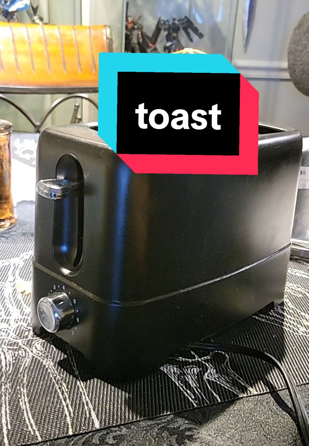 this joke was old 19 years ago, and yet here i am making it again . . . #persona #persona3 #persona3reload #persona3portable #p3 #p3r #p3fes #aigis #toaster #burnmydread #burnmybread #stupid #fyp #fypシ #nui 