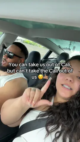 Just a couple Cali Kids loving LIFE 🫶🏽🥰 #california #classics #bayarea #macdre #vacationmode  @keesha4rank 