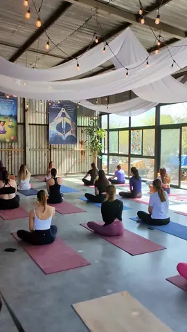 Una gran mañana en conexión y compañía 🥂 @ Cuarto Vital  Ven a visitarnos esta semana de clases gratuitas de introducción—info de horarios en nuestras historias 🙂‍↕️ #yoga #sanpedro #yogaday #clasesdeyoga #yogamonterrey  #sanpedrogarzagarcia 