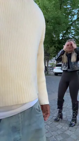 @𝕸𝖊𝖑𝖆𝖓𝖎𝖊 