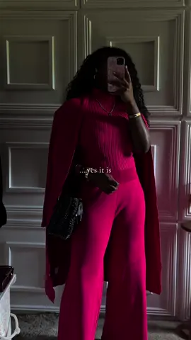 Stop waiting for a special occasion to “dress up”💋 • • #fashionstyle #outfits #outfitinspo #fashion #styleinspo #outfitideas #styleinspiration #elegance 