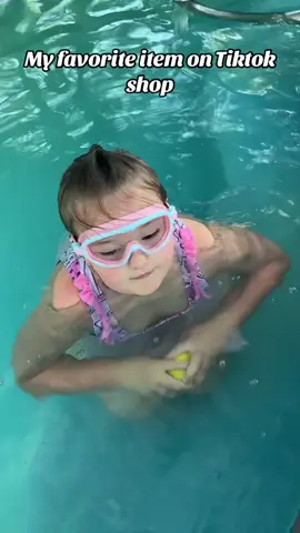 if you have trouble with the goggles that your kids use in the pool constantly coming apart and making you very frustrated between the different sizes of kids heads TikTok shop now has goggles that snap in the back and they are awesome #swimgoggles #swim  #swimming #TikTok #TikTokMadeMeBuyIt #TikTokShop 