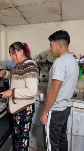 suegra no es tan urgente 🤣  #humor #comedia #foryou #viral_video #entretenimiento #🤣 #destacar #fypシ #paratiiiiiiiiiiiiiiiiiiiiiiiiiiiiiii #foryoupage #parati 
