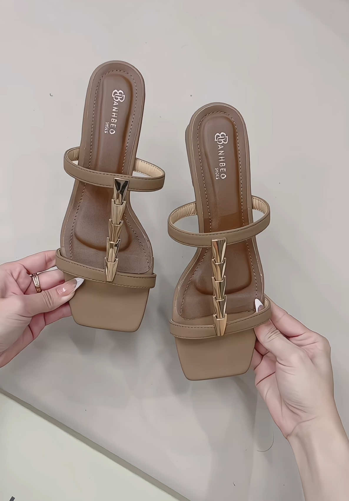 Lên chân xinh lắm ạ #giaydep #muataitiktokshop #xuhuong #giayxinh #giaydepnu 
