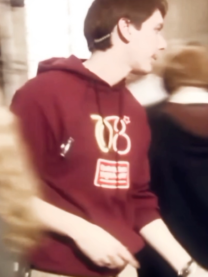 #JAMESPHELPS : yeah wherever #fyp #harrypotter #howtogoviral #loveeeeeeee #vampireedit #trending #fredweasley #jamesphelps #qualityalightmotion #xybca #parati #hp 