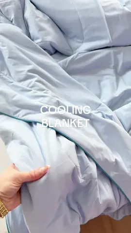 calling all hot sleepers 🥵 I promise you this blanket is going to change your LIFE 🙌🏻❄️ #coolingblanket #bedsure #bedsureblanket #hotsleeper #blanketthatkeepsyoucool #tiktokmademebuyit 