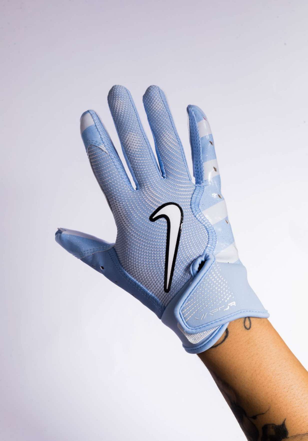 Nike Vapor Jet 8.0 Light Blue 🔥 Visita nuestras tiendas físicas y pruébate estos y muchos más modelos. ☘️ Disponibles en @flagshop_ con  envíos a todo el país  #flagshop #mx #nike #vapor #gloves #football