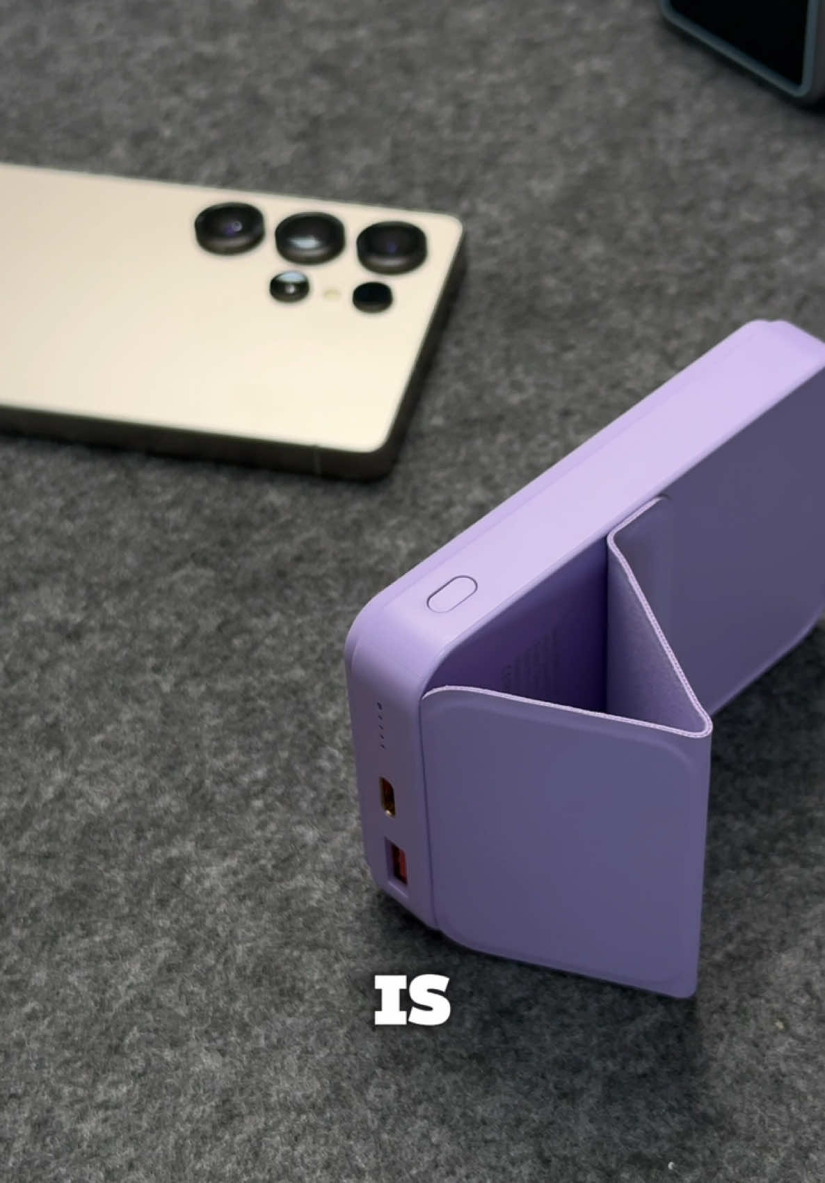 Affordable Rapoo magnetic wireless powerbank na meron pang built in foldable kickstand #wirelesspowerbank #powerbank #magneticpowerbank #rapoormg10 