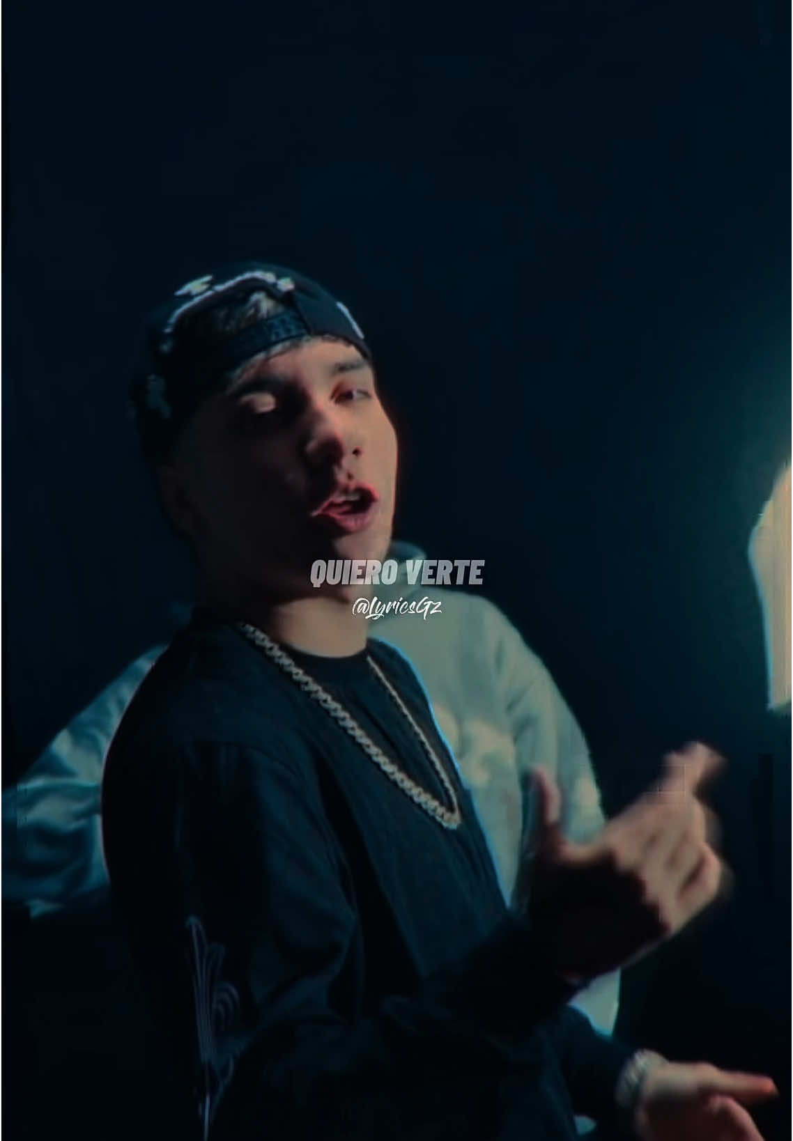 @🎖️Benjitalkapone 🤞😝 x @Julianno Sosa x @JAIRO VERA - Y Ke Pa (Remix) #benjitalkapone #alkaponemafia #juliannososa #898 #jairovera #paketeenamore #chile #generourbano #generochileno #viralvideos #videolyrics #chileanlyricss #fyp #paratii 