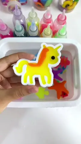 Magic Water Toy #magicwater #diytoys #schoolholidays #kanakkanak #kids #toys 