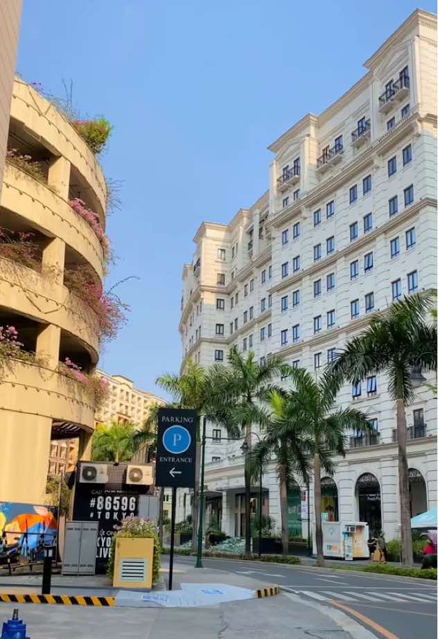 Casino Dealer Days 🎰 So many good and bad memories here ❤️🤣 This is your sign to apply! 📍Newport City #fyp #foryou #foryoupage #jobhiring #work #travel #explore #casino #casinodealer #gamingassociate #newport #newportcity #newportworldresorts #resortsworld #resortsworldmanila #pasay #pasaycity #pasaymanila #manila #metromanila #philippines #asia