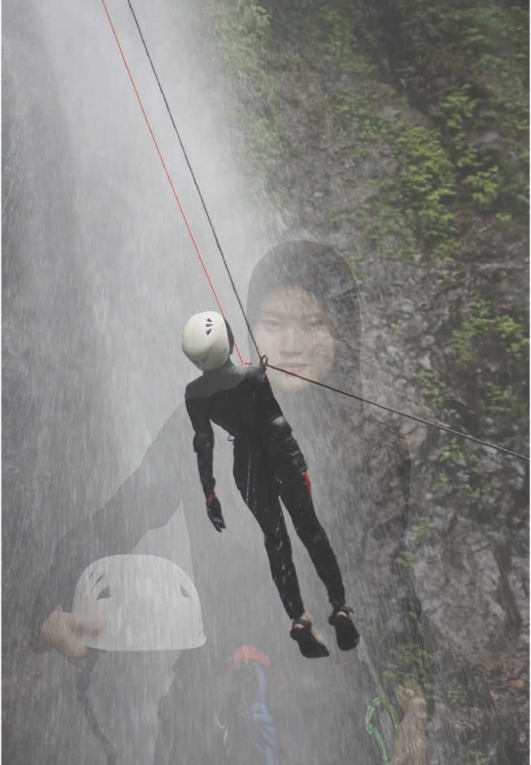 Kemaren byk yg minta spill tuh klik kerkun aja yakk.. #canyoneering #rappeling #fomo #spill #outfitinspo #xybca #fy 
