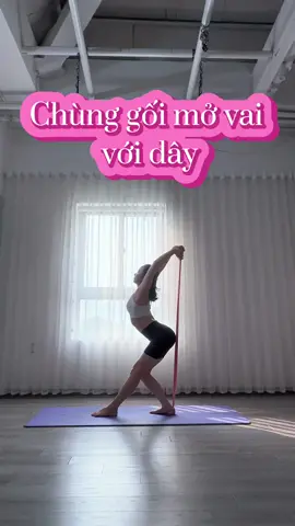 Có những điều ta không thể kiểm soát. Nhưng ta có thể lựa chọn: Mở lòng. Buông nhẹ. Và tiếp tục. 🌿 #ChamYogaCungHuong #yogahealing #yogavietnam #MoLongBuongBo #MindfulMovement #ThienTrongDongTac #gentlestrength #YogaCoDinh