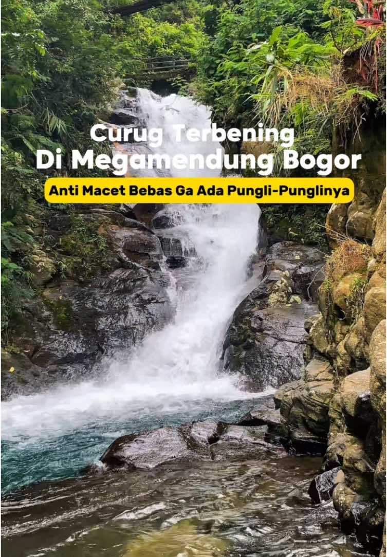 Baru tau ada Curug sebening inih di puncak bogor anti pungli-pungli 😱 Saran aku kalau kesinih jangan lewat jl.cilember (Alfamart Cilember) karena masih banyak jalan yang rusak mending lewat jalan megamendung arah masjid nurul huda karena jalannya lebih bagus selamat mencoba 🤩 #curugpanjang #curugbogor #puncakbogor #rekomendasicurug #explorebogor #xbcyza #fypシ゚ 