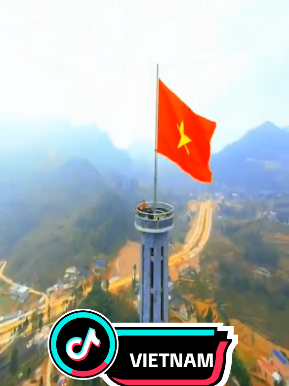 The most beautyful places in VIETNAM! #vietnamtravel #vietnam #viral #travel #exploreworld #beautyfulplace 