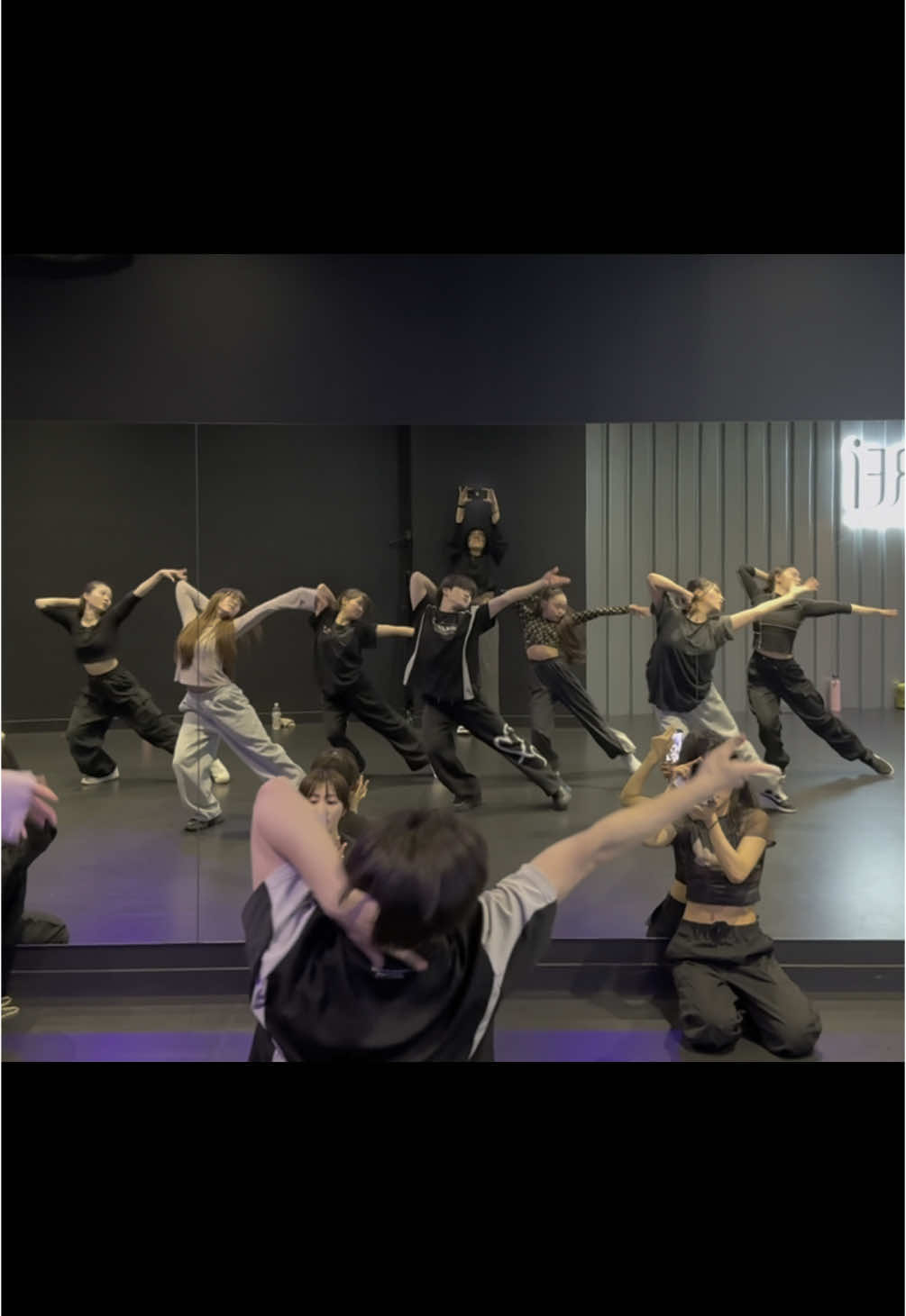 Sports car🚗💨 dc:me #sportscar #dance #dancer #choreography 