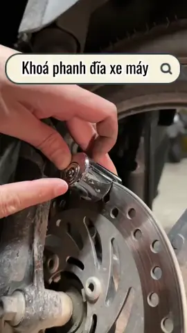 Khóa phanh đĩa xe máy làm từ thép nguyên khối thiết kế thông minh an toàn bảo vệ tài sản của bạn #khoaphanhdia #khoaphanhdiachongtrom #khoaphanhdiaxemay #khoaphanhdiamini #khoaphanhdiachongchom #khoaphanhdia50k #khoaphanhdiaxemaymini #khoaphanhdiachongtromxenay