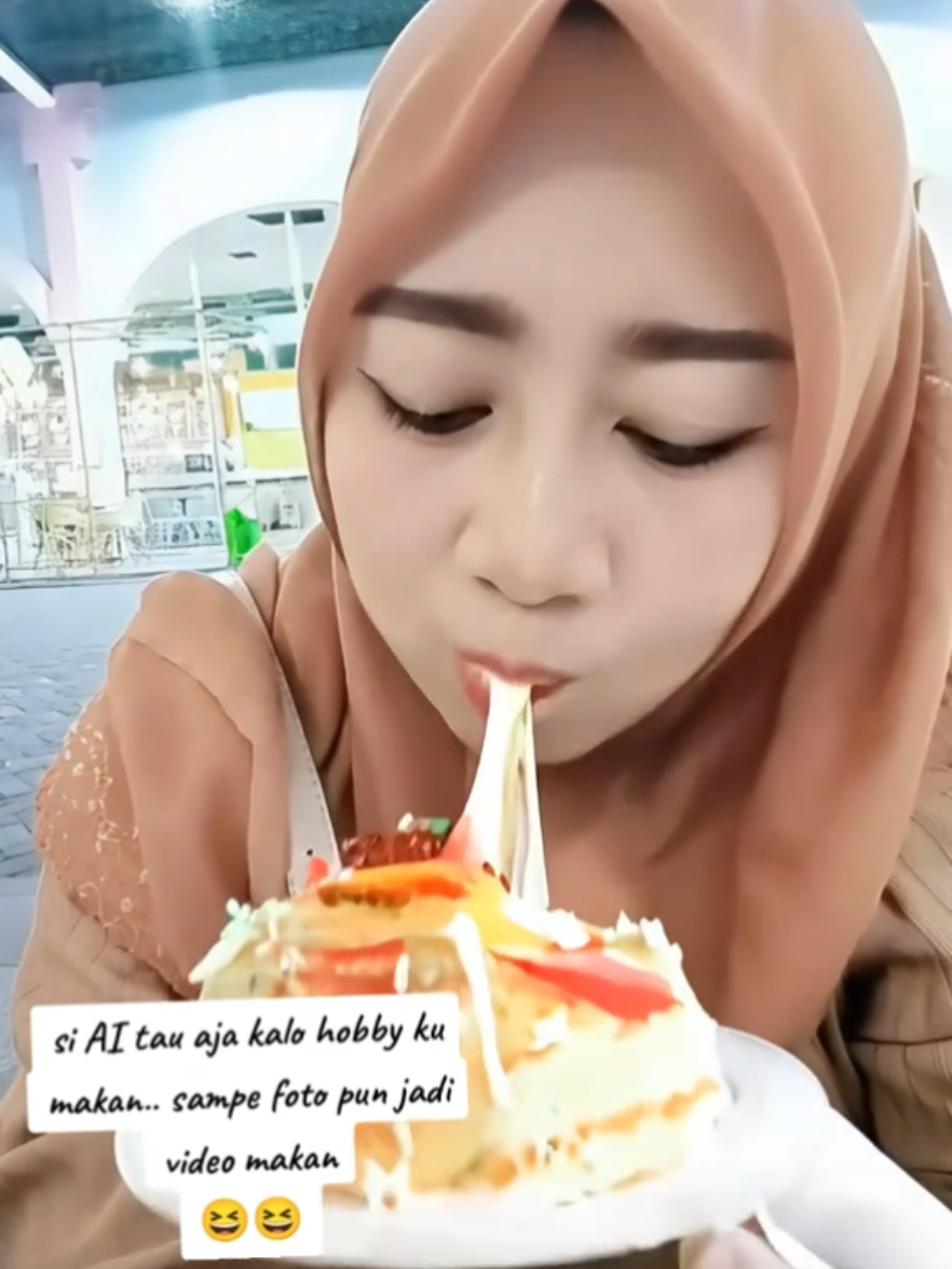 kira2 makan apa tuh,, sampe mulur2 kek gitu😆😆 makan karet kah?? 😂😂 #ai #trending #fakesituation 