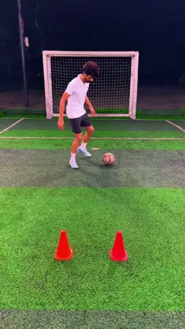 Comment the favrite ☠️ 12345? #football #footballskills #amazing #viralvideos #foryoupage❤️❤️ #viralmyacount #1millionaudition 