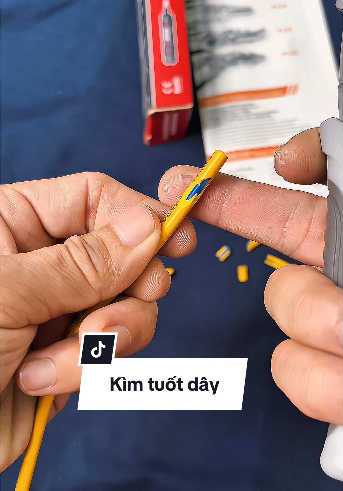 Kìm tuốt dây nhiều chức năng. #kimtuotdaydien #kimtuotdaydien9trong1 