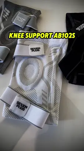 Lutut sering nyeri atau gampang cedera? Deker ini solusinya!😉 Ada 2 Strap tambahan, Gel Pad yang empuk, dan Silikon Anti-slip biar nggak melorot!😏 Cocok buat olahraga, kerja, atau aktivitas harian lainnya👌🏻 Pilih warna favoritmu & cek ukurannya! #deker #lutut #dekerlutut #sevenplus #sevenplusindonesia #dekerpremium #lututsehat #antislip #basket #voli #jogging #tiktok #fy #fyp 