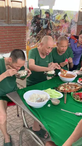 Khu điều dưỡng thương binh tâm thần kinh Nghê An Nơi nuôi dưỡng 59 Bác thương binh, bệnh binh, thân nhân, người có công bị Ảnh Hưởng Tâm thần do sức ép từ bom đạn  #khudieuduongthuongbinhtinhnghean  #khudieuduongthuongbinhTTKnghean  #trungtamthuongbenhbinhtamthankinh  #xuhuong  #khudieuduongbinh 