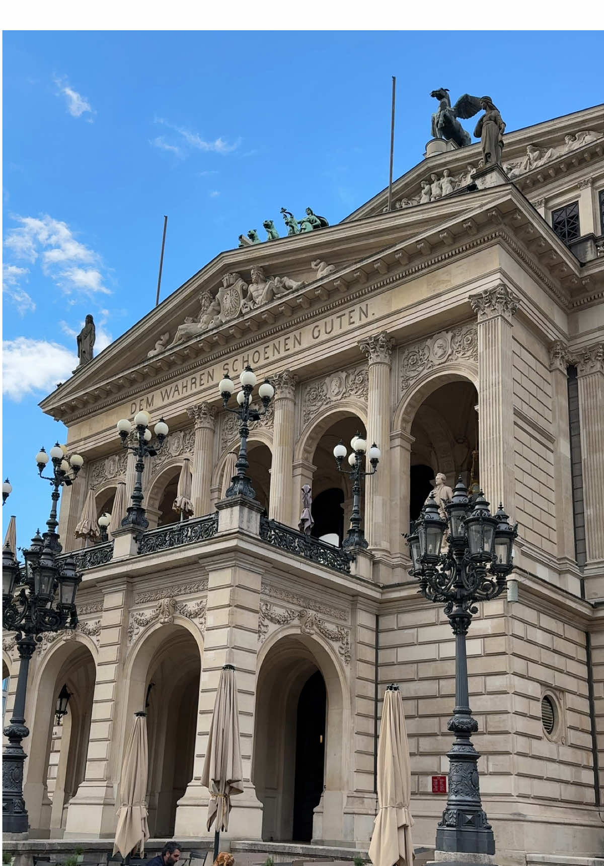 📍Frankfurt am Main, Germany By @annaayaks  #germany #германия #deutschland #эстетика #путешествия #trevel #reise #früling #spring #весна #места #франкфурт #франкфуртнамайне #frankfurt #frankfurtammain #life #ort #interesting #placestogo