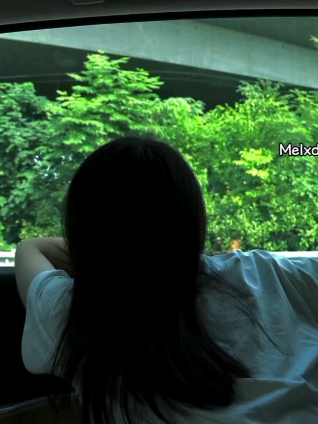 たぶん // YOASOBI  #たぶん #yoasobi #lyrics #melxdy #foryou #fyp 