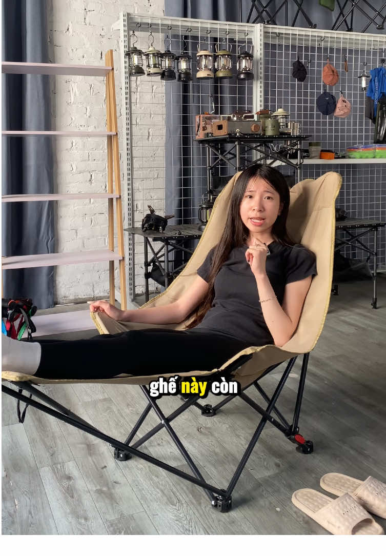 Ghế ngả lưng nay đã có thêm gác chân ngồi thoải mái hơn #ghengalung #banghe #ghecamping #ghemattrang #ghemattranggapgon #ghegapgon #ghegapgondulich #ghedangoai #camping #giadungtienich #ghecauca #ghesanvuon #vivucamping 