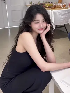 ไอเลิฟน้องวอนยองชุดดำอันนี้มากก สวยมากกกก 🖤🐈‍⬛🎂 #Wonyoung #JangWonyoung #IVE #아이브 #장원영 #ellehongkong #tommyjeans 