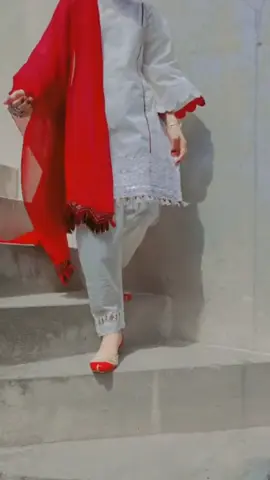 🙈🍁 #viral #video #foryou #foryoupage #me #laiba 