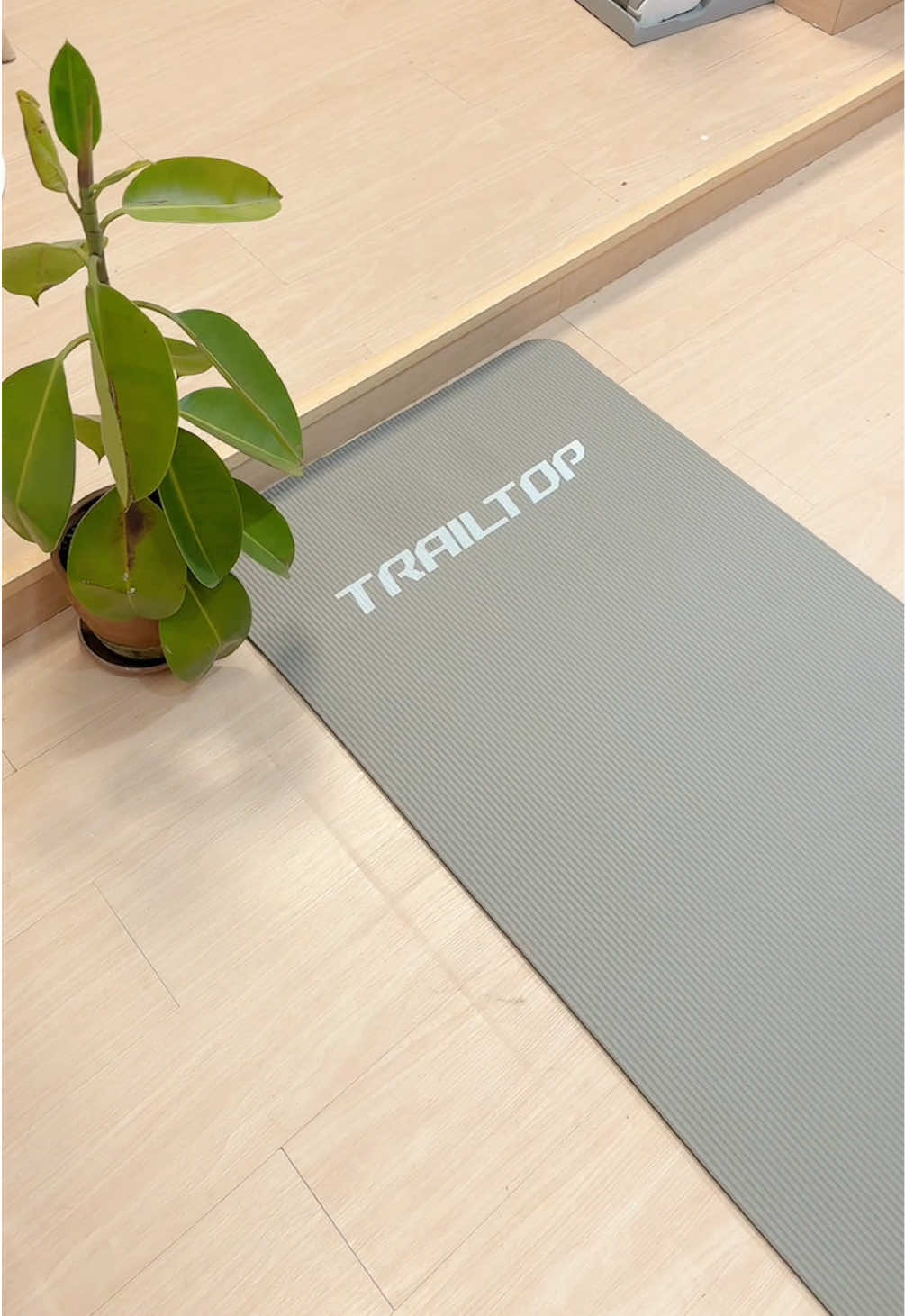 2025 kita usahakan rajin olahraga 😍🫶🏻 • Matras olahraga trailtop empuk dan nyaman banget dan anti slip  #matrasolahraga #matrasyoga 