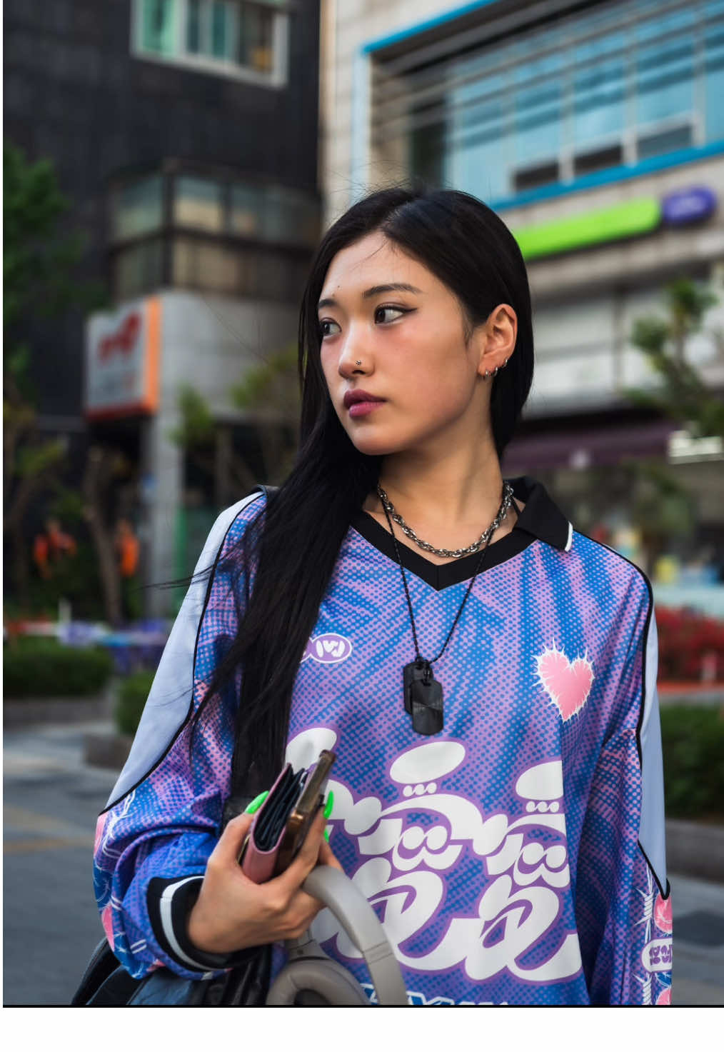 157/500 - Seoul Through the Lens 🇰🇷 - Hyeryeong (Ka$$a)  #travel #seoul #photography #portraitphotography #korea 
