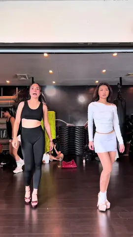 Practice On Track 👑🇲🇲💥 with my trainer Meow ❤️ #missuniversehakha2025 #roadtomissuniversemyanmar2025 #missuniversehakha2025 #roadtomissuniversemyanmar2025 #Nana #naninzali