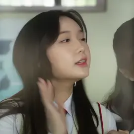 sitampan                                       #songyiheon #yoonchanyoung #highschoolreturnofagangster #kdrama #4u #cloversq 