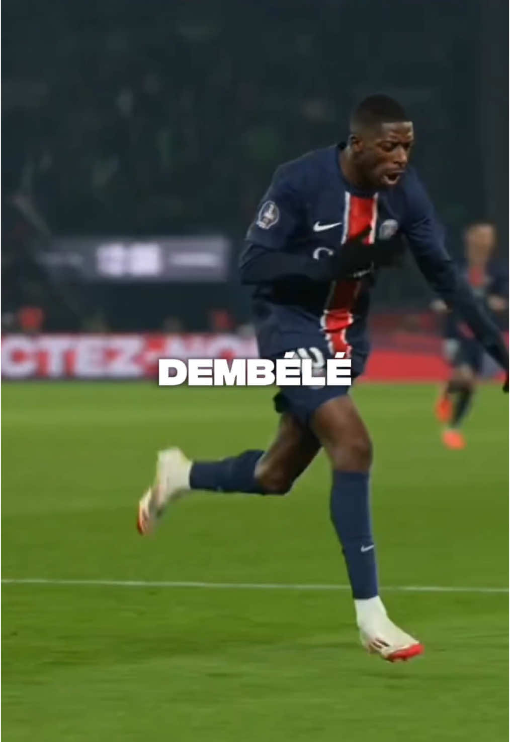 Dembélé choisit enfin entre Messi et Ronaldo… et sa réponse choque tout le monde