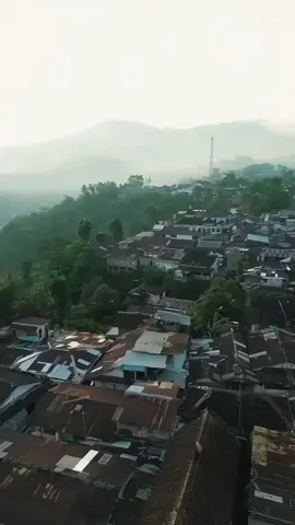 Cinta Luar Biasa
