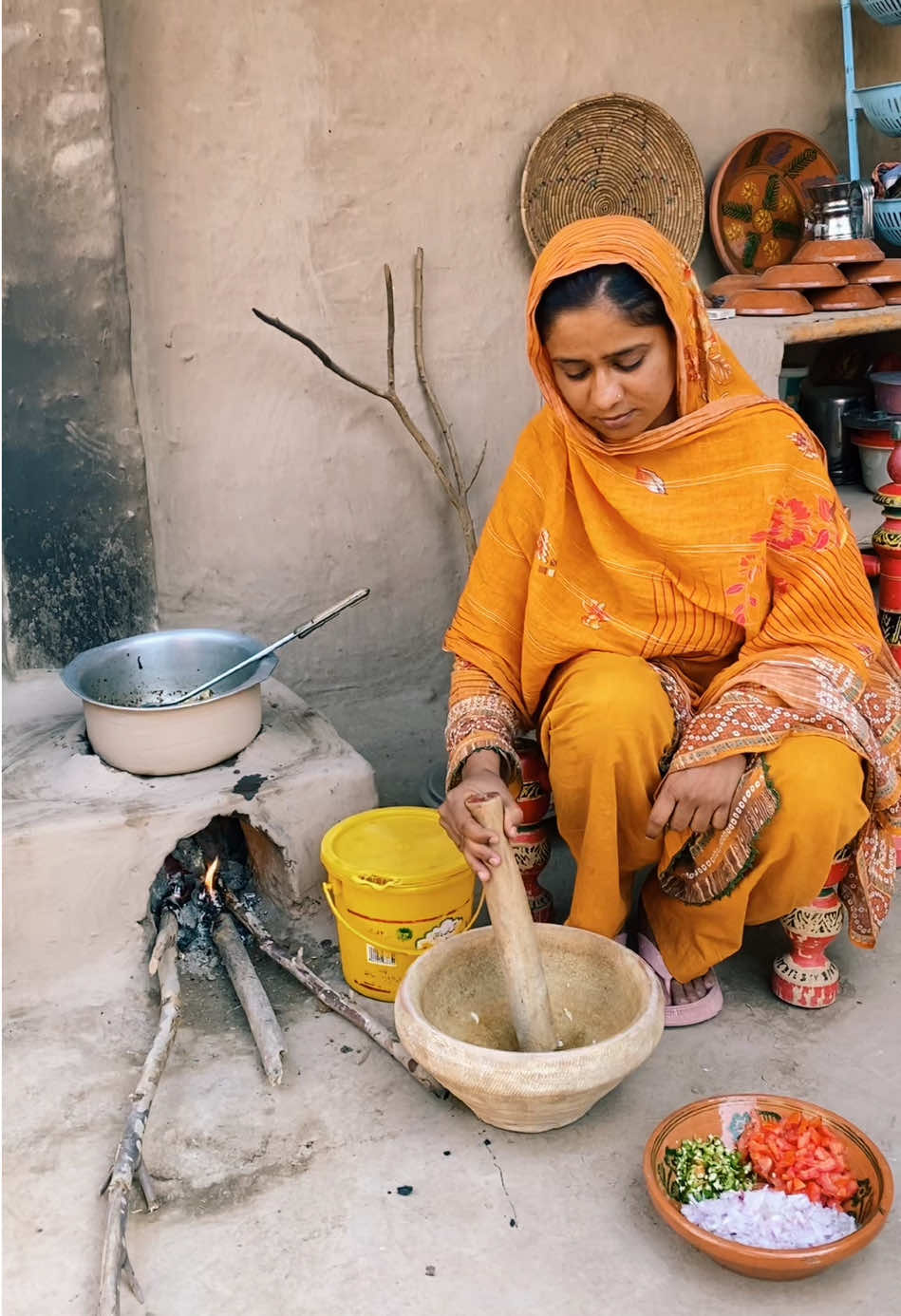 #ayravillagefamily #foryou #foryoupageofficiall #fyp #mudhouse #viral #village #Foryoupage #Vlog 