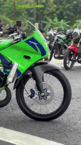 Nek mok Jak ngopi ayo, yen tumbas seblak ora sek. 