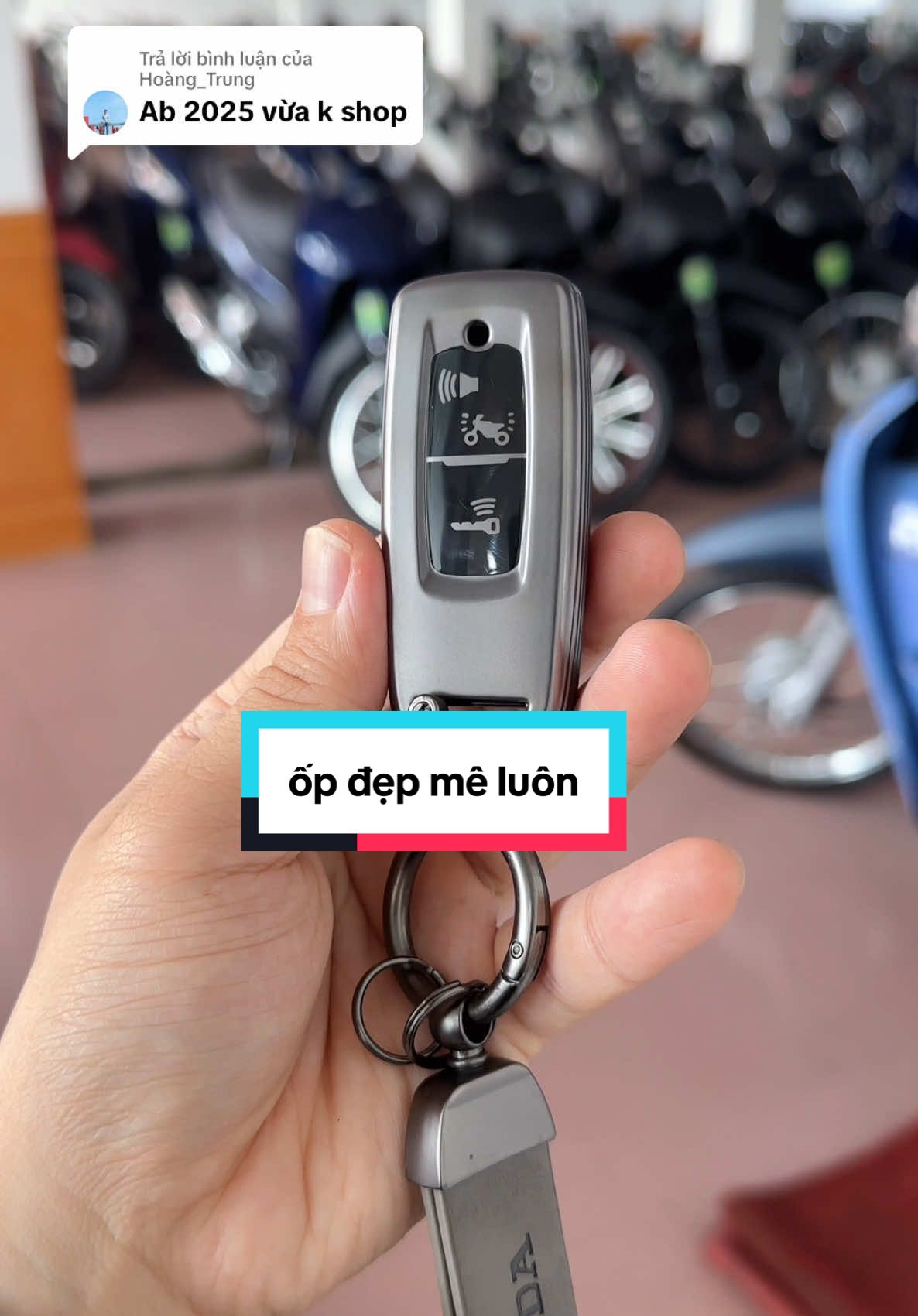 Trả lời @Hoàng_Trung Mẫu ốp chìa khoá màu Titan rất hot cho xe máy Honda #opchiakhoaxemay #opchiakhoathongminh #opchiakhoasmartkey #