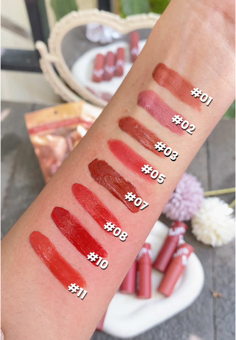 O.TWO.O What's In My Bag Velvet Matte Lip & Cheek Mud!Long lasting lip dengan tekstur velvet matte yang lembut 😍✨💗 #otwoo #otwovelvetmattelip #otwoovelvetmattelipandcheekmud #fyp #fypage 