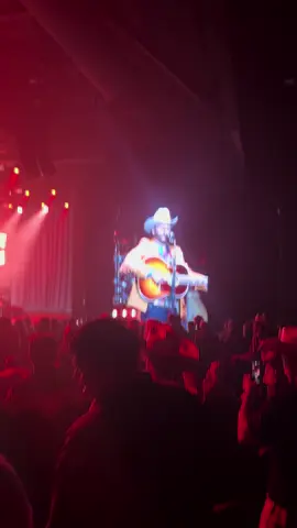 Charley Crocket the Loonesome drifter at the bkue gate theater…. #hardworkpaysoff #livingmybestlife #chasingdreams #turnitup #theyrocked @Charley Crockett 