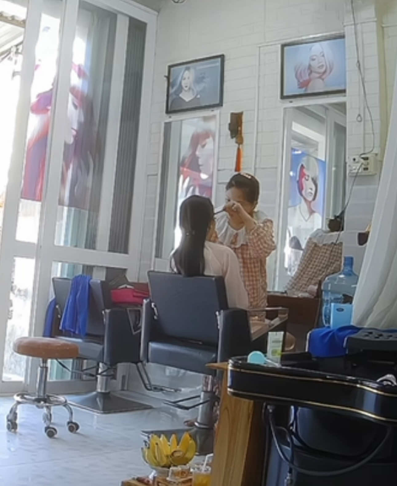 Càng suy nghĩ đơn giản, càng hạnh phúc 🥰 #thotocque #tiemtocthanhxuan #cuocsongthuongngay #xuhuong #viralvideo 
