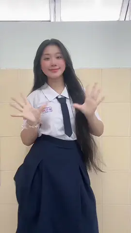 Anh xoè đôi bàn tay trắngggg Dc: @Thu Phương✨ #ngiau🌷 