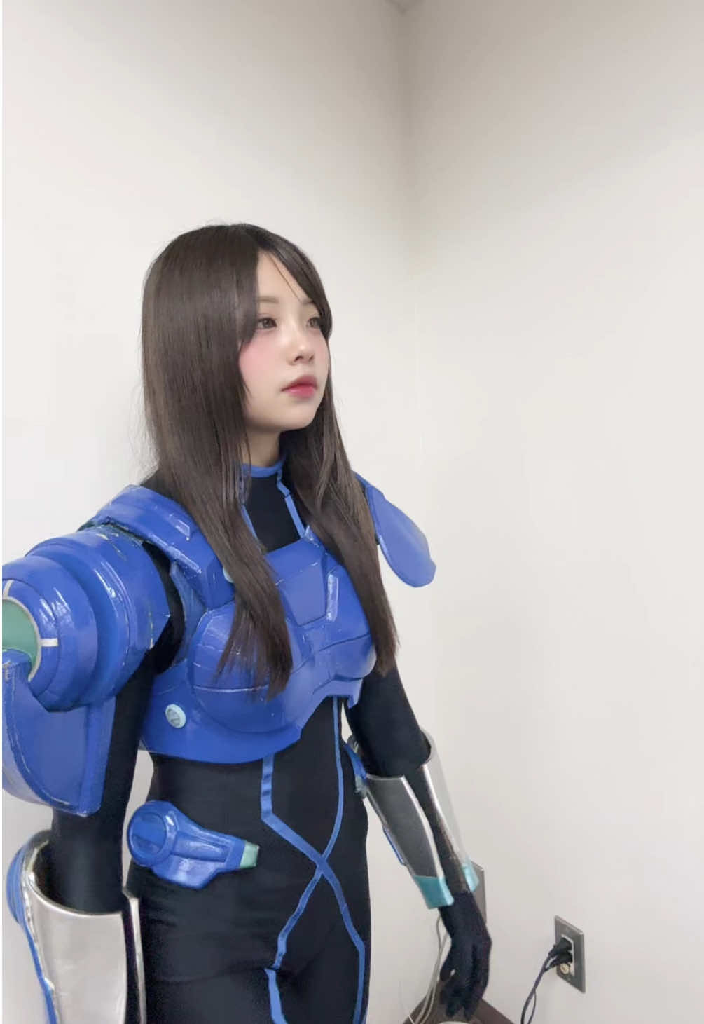 糸状の目やにヤバいってまじ⁉️⁉️もう親友レベルに仲良いんだけど眼科行った方がい…？🥹 #糸状の目やに#とは#眼科#ギャルヒーロー#ヒーロー#きゃすみる